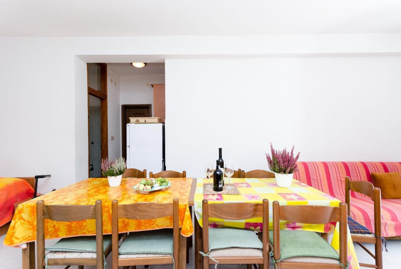 Apartments Massimo روفينج المظهر الخارجي الصورة