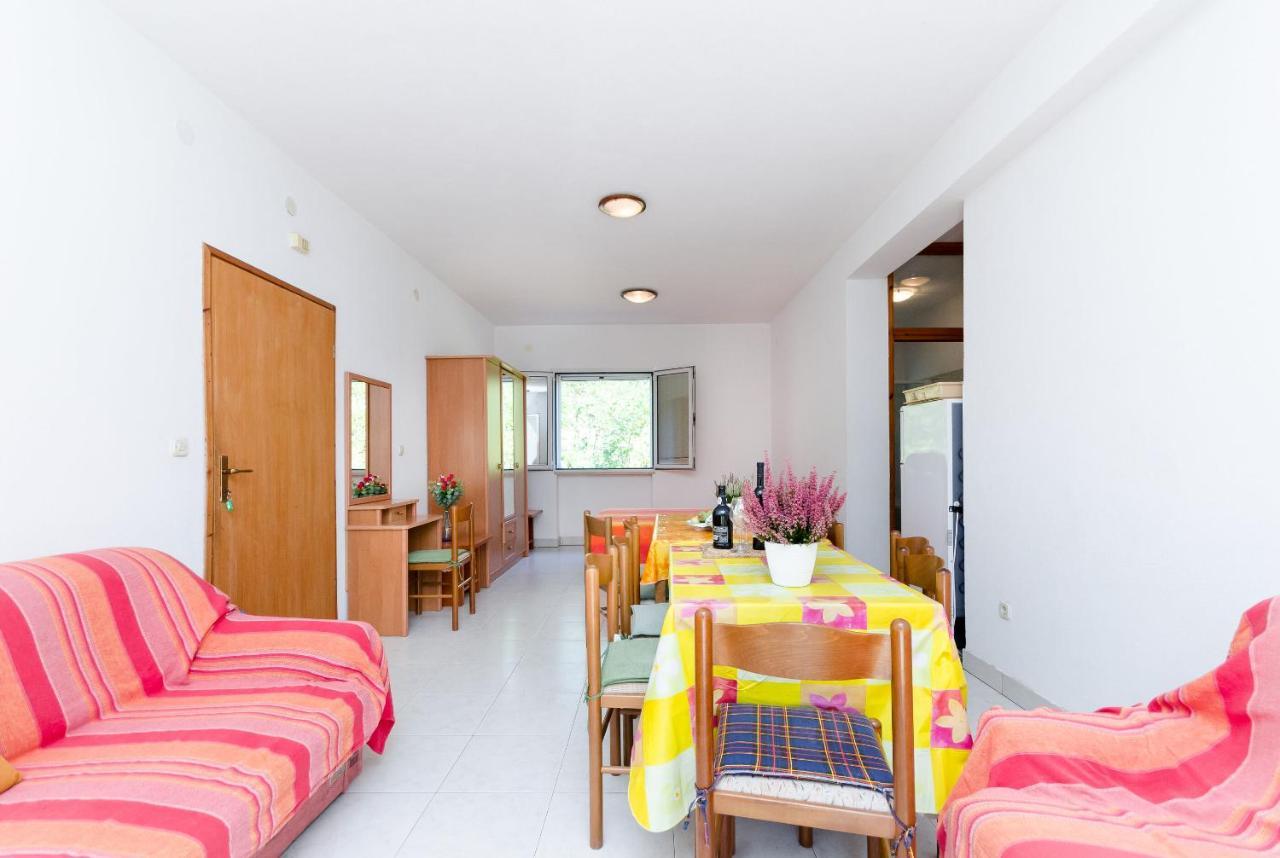 Apartments Massimo روفينج المظهر الخارجي الصورة