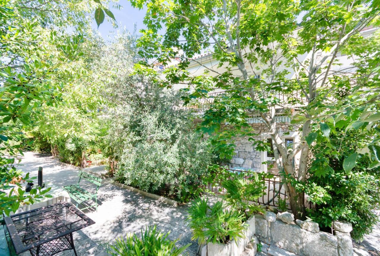 Apartments Massimo روفينج المظهر الخارجي الصورة