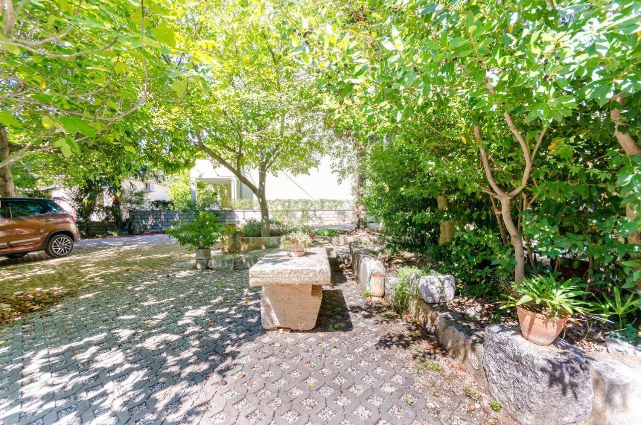 Apartments Massimo روفينج المظهر الخارجي الصورة